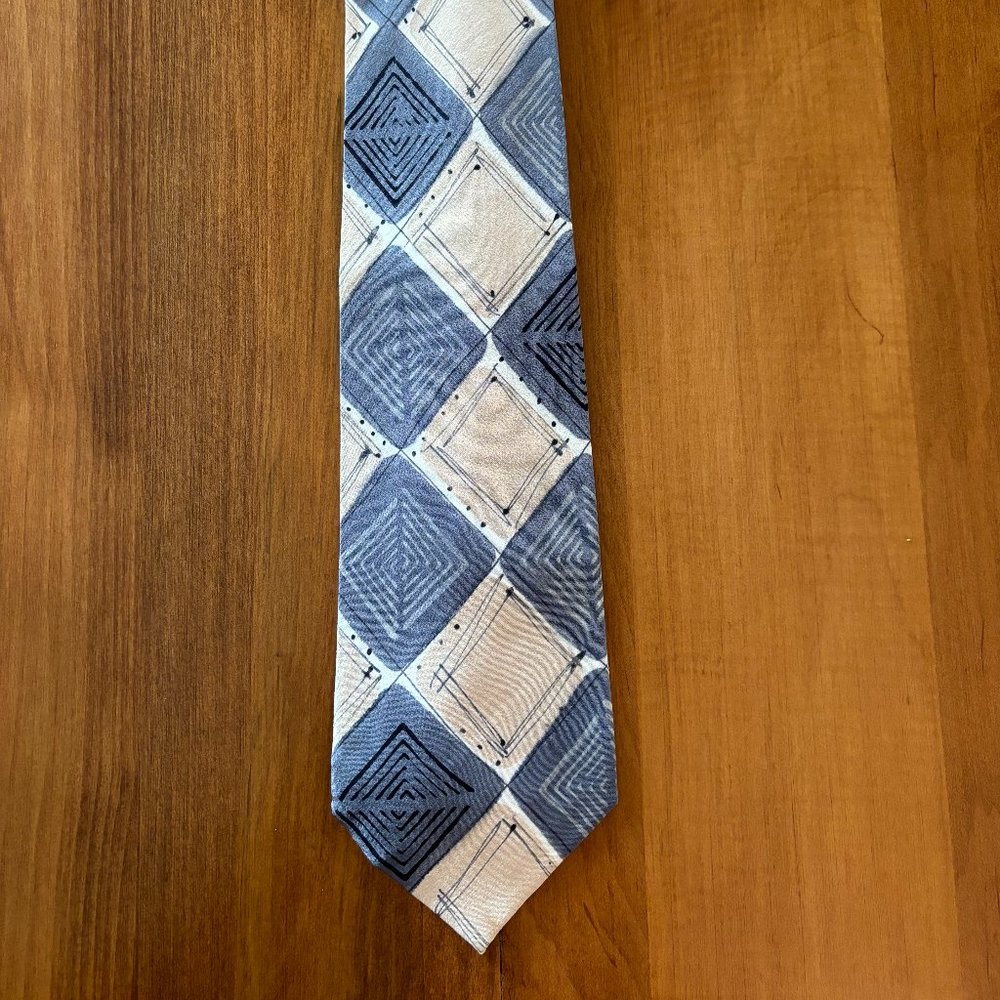 Robert Daskal Vintage Signed Silk Hand painted Tie